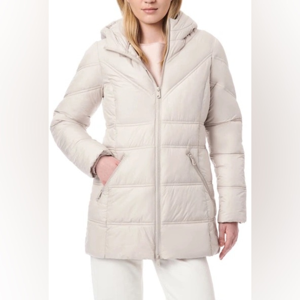 NWT Bernardo Hooded Puffer Jacket in Eggshell, size Small